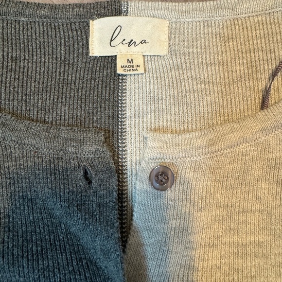 Two-toned Cardigan - Picture 2 of 3